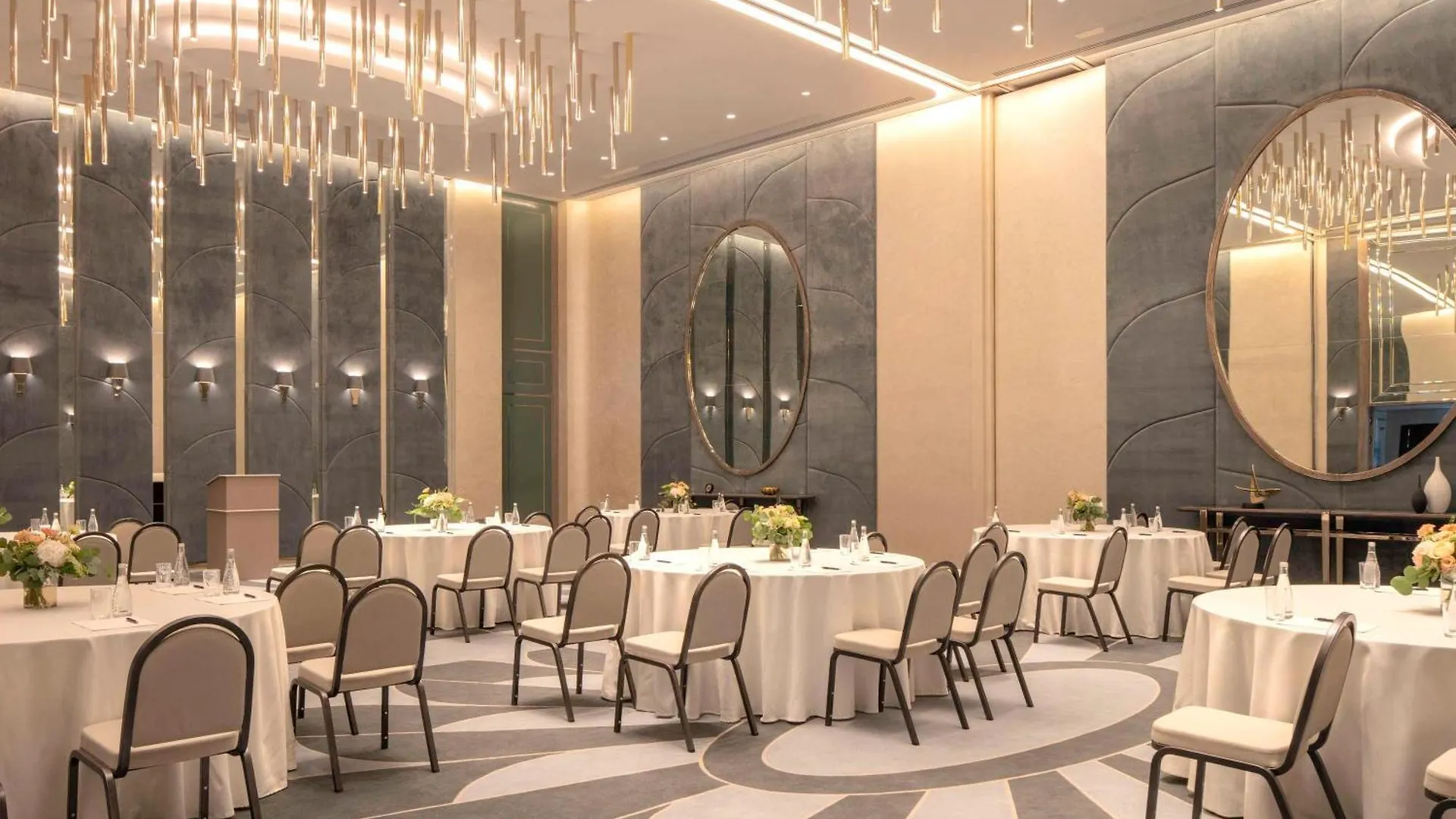 Hyde Hotel Dubai 5*,